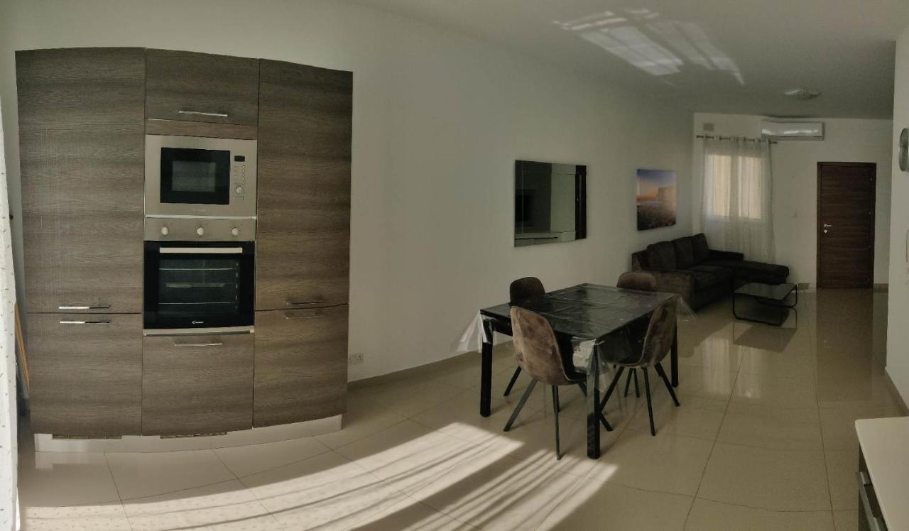Seron Apartment 3 St. Paul's Bay Exterior photo